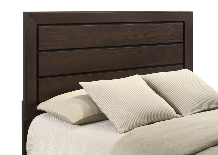 E King Bed thumbnail 7