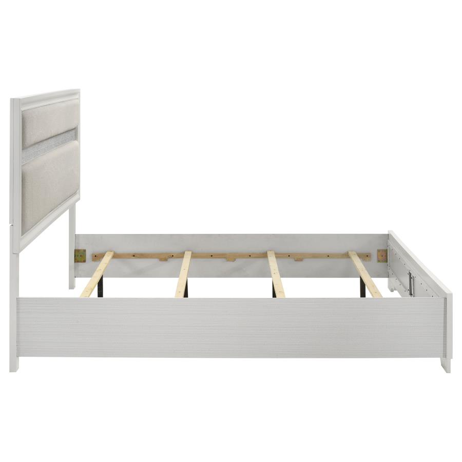 E King Bed thumbnail 6