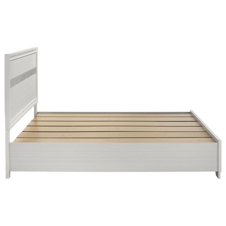 E King Bed thumbnail 6